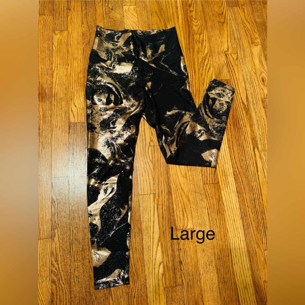Large Metallic Old Navy Leggings